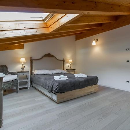 Apartment Tulipani 17 تريميتْسّو الغرفة الصورة