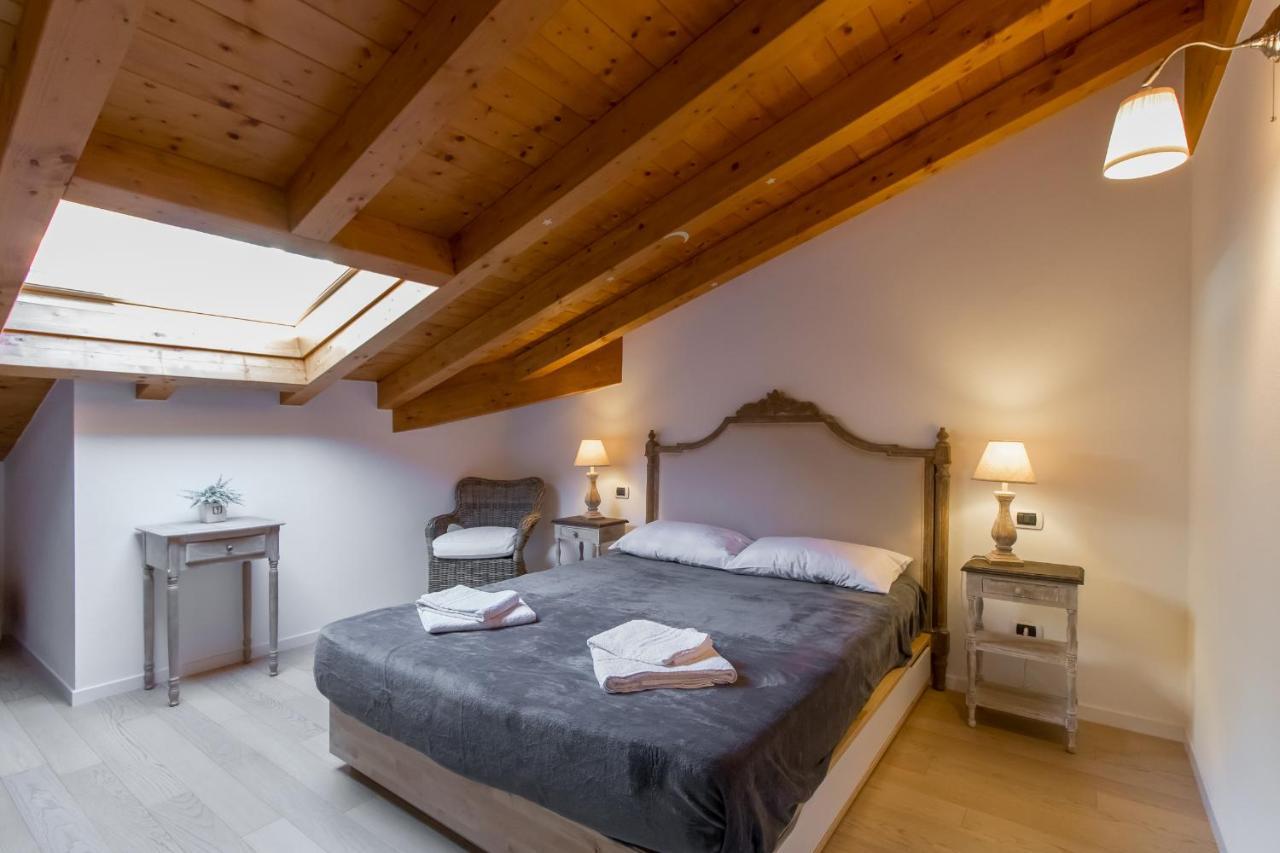 Apartment Tulipani 17 تريميتْسّو الغرفة الصورة