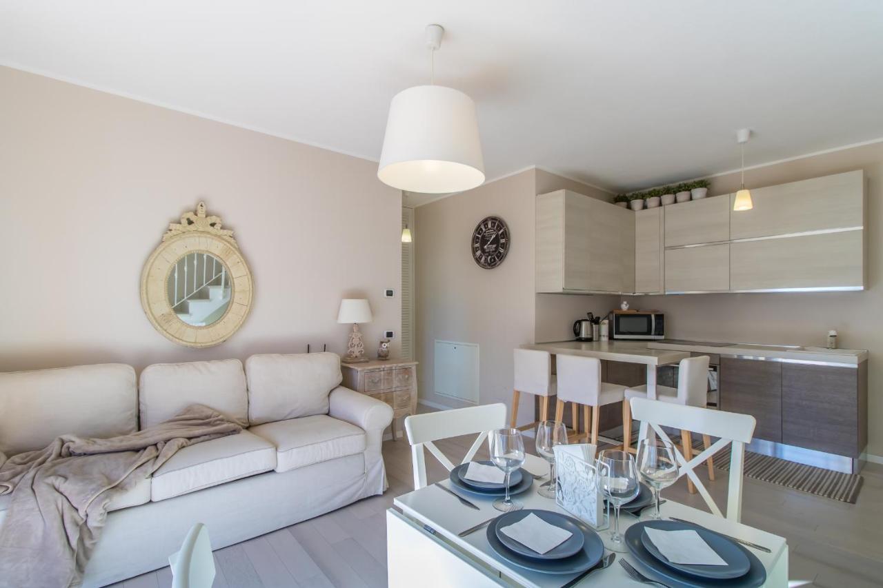Apartment Tulipani 17 تريميتْسّو الغرفة الصورة